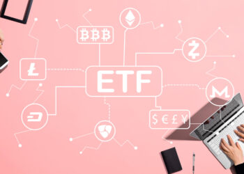 Santiment Analysts Reveal Two Top Altcoins Outperforming the Market