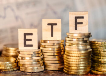 ETH Dips as SEC Gives Green Light for ETFs, Experts Say Trading to Start Tomorrow