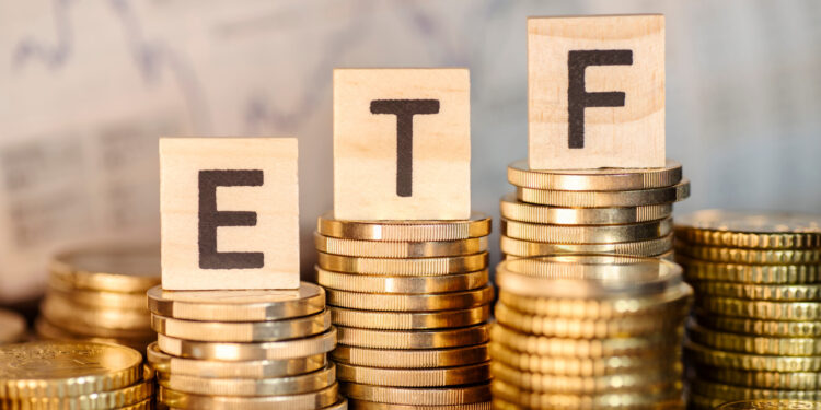 ETH Dips as SEC Gives Green Light for ETFs, Experts Say Trading to Start Tomorrow