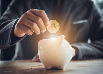 Arthur Hayes Says Zoom Out and Focus on Broader Trends, Highlights Bitcoin as Superior Safe-Haven Asset