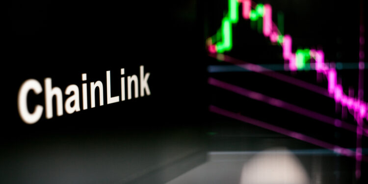 Whales Buy LINK Amid Institutional Interest and Massive Announcement Involving Fidelity and Sygnum