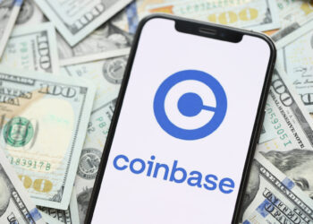 Coinbase Posts US $1.45 Billion in Revenue as Crypto.com Outshines in Trading Volume