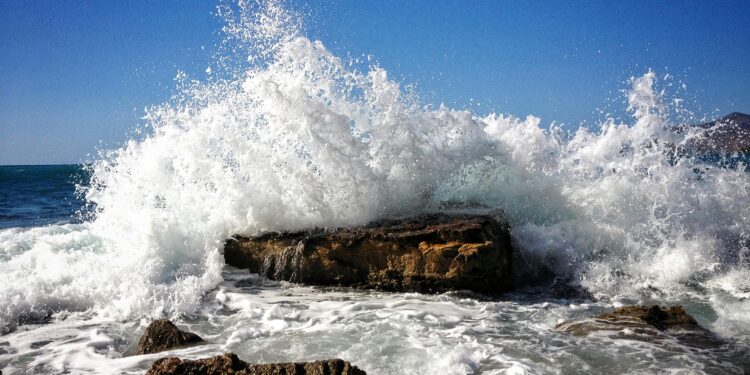 Ethereum Price Crashes Below $3,000 As Revenues Drop Toward New Lows