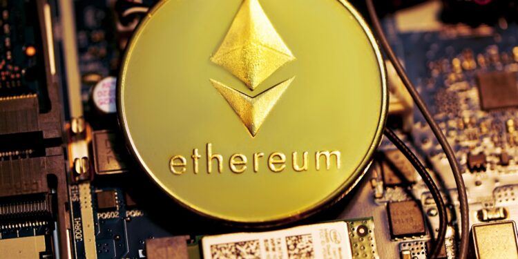 Ethereum Price Could Plunge To $1,200 In December, Says Expert