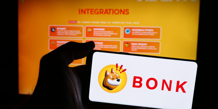 Solana Memecoin Bonk Secures Premium Partnership with Bundesliga’s Borussia Dortmund