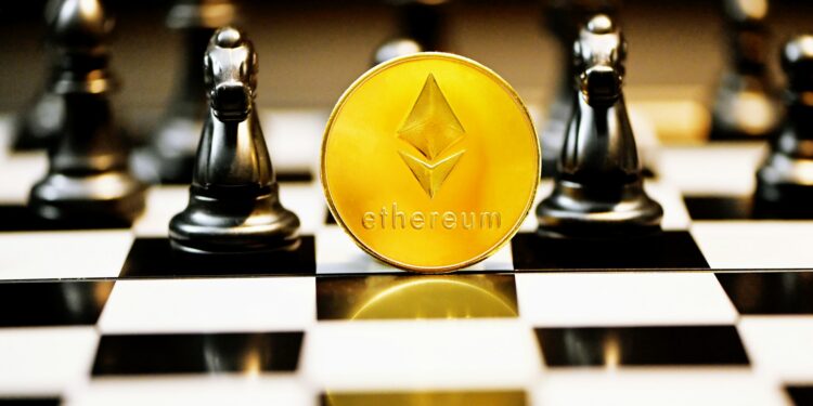 Ethereum About To ‘Catch Up On BTC’, Will It Reclaim $3,000?