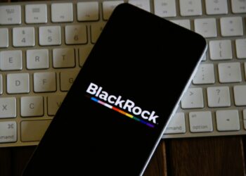 BlackRock Advises 2% Bitcoin Allocation as Vancouver Approves Municipal BTC Investment