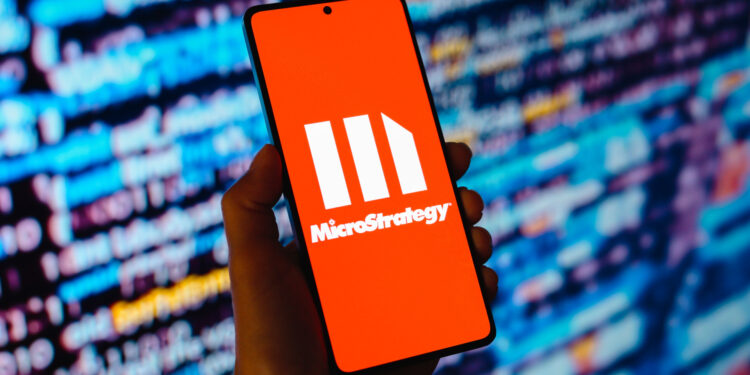 Michael Saylor Open to Advising Trump Administration on Crypto Strategy