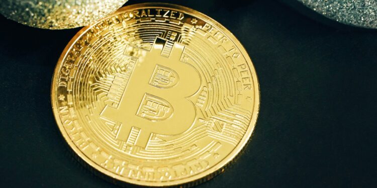 Bitcoin Reserve Idea Sparks Cautious Response From Japan PM: Report