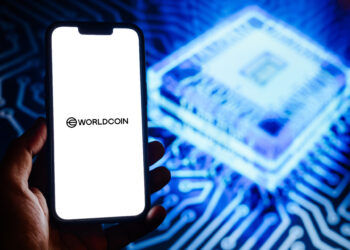 Worldcoin Surges Following $500 Billion Trump AI Investment Endorsement