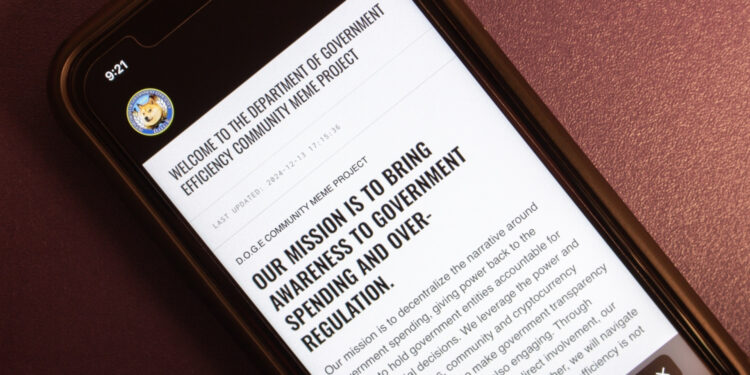 Elon Musk Ponders Blockchain Solutions for DOGE Department, Advancing Trump Administration’s Digital Strategy