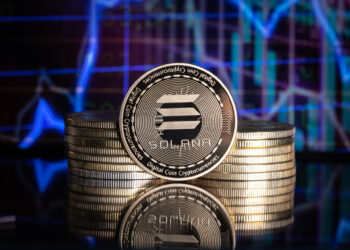 VanEck Says SOL Could Hit $520 Soon as SEC Opens Door To Solana ETF