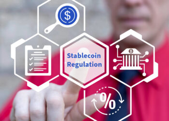 Fed Chair Powell Supports Stablecoin Regulation, Commits To Examining Crypto Debanking Trend