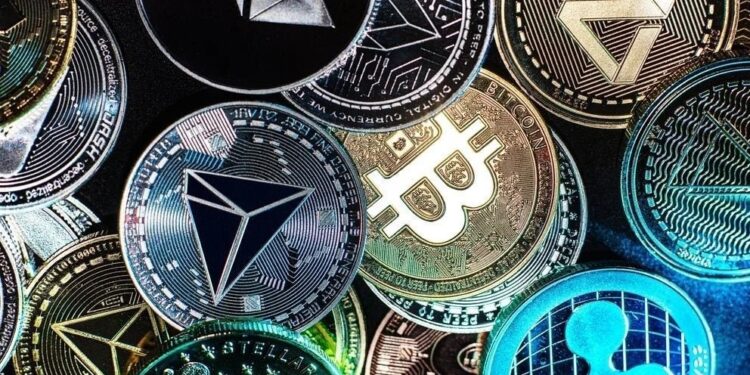 Crypto CEO Calls The Start Of The Altcoin Season With A Caveat