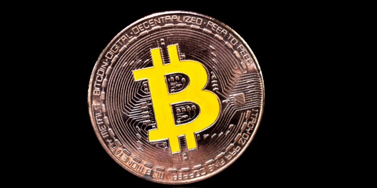 Is Bitcoin Showing Early Signs Of Bullish Divergence? Analyst Explains