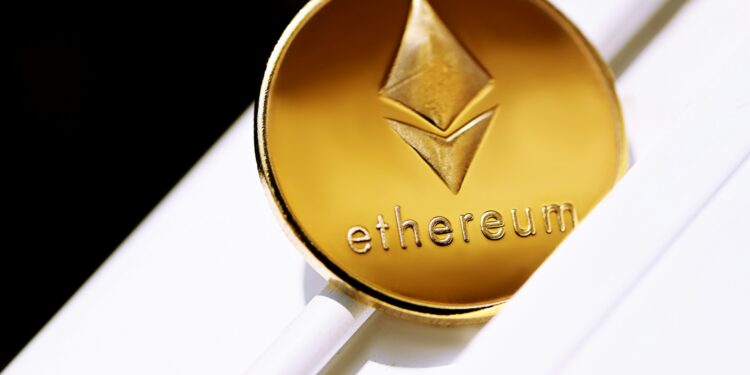 Ethereum Exchange Balances Drop To 9-Year Low – Time For A Major Price Move?