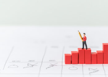 Rising Institutional Interest Favours XRP Over SOL, Survey Shows