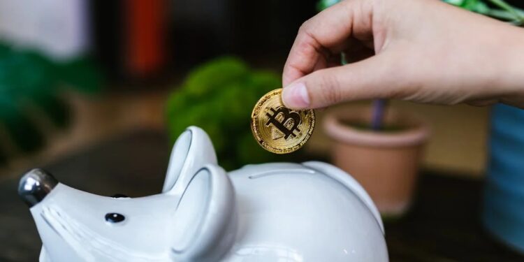 Buy Bitcoin, Ditch The Banks Before It’s Too Late—Kiyosaki