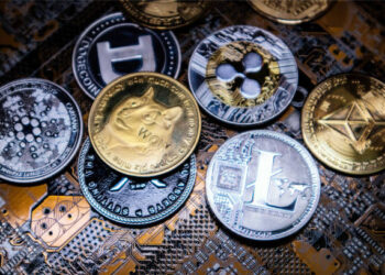 Is Altcoin Season Still Coming? Why Bitcoin Is To Blame Despite Making ATHs