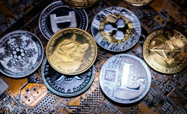 Is Altcoin Season Still Coming? Why Bitcoin Is To Blame Despite Making ATHs