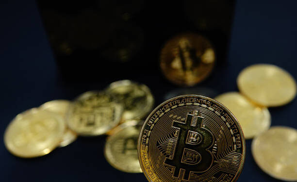 Bitcoin Golden Cross Pattern Says The Crash To $100,000 Is Normal – What To Expect Next