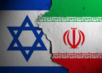 Bitcoin Forms Descending Triangle Amid Israel-Iran Tensions