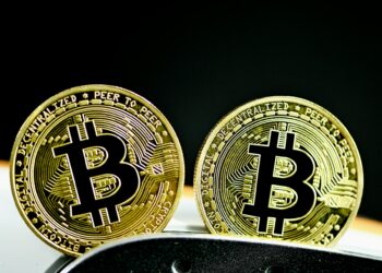 Short-Term Holder Selling Accelerates Amid Price Correction