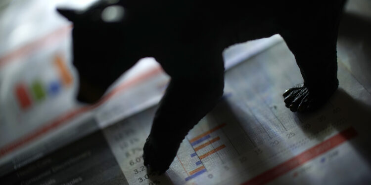 Bitcoin Leveraged Traders Are Back Betting On A Price Decline — What This Means