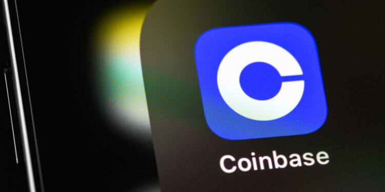 CZ Blasts Bloomberg’s Trump-Linked Stablecoin Claims, Accuses Coinbase of Contributing to the Story
