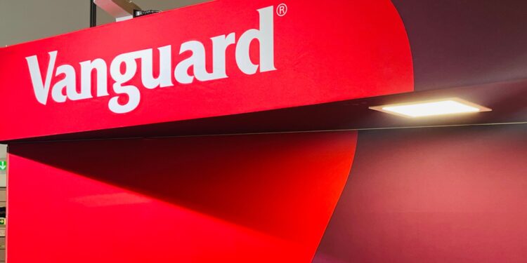 Vanguard Overtakes Capital Group to Become Strategy’s Top Shareholder in Bitcoin Bet