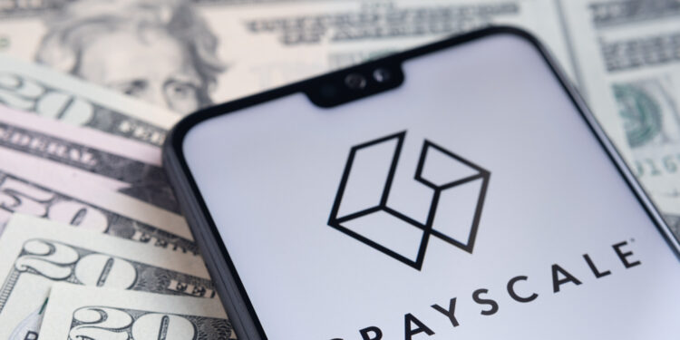 SEC Fast-Tracks Approval of Grayscale ETF Holding BTC, SOL, XRP and Others