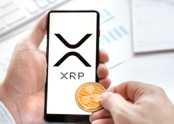 XRP Holders Warned as Ripple Co-Founder Chris Larsen Moves 50M Tokens to Exchanges