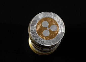 Crypto Analyst Warns XRP Investors Amid Market Retrace