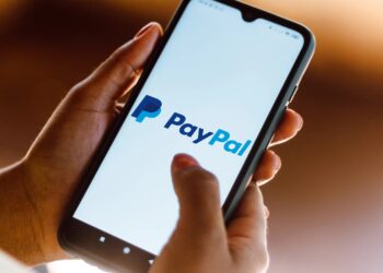 PayPal Unleashes Crypto Carnival: 100+ Coins Now Accepted By US Merchants