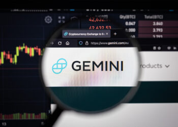 Gemini Tops Coinbase in App Charts After Launching XRP Rewards Card