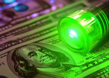 Fed Rate Cut Now Would Be ‘Playing With Fire’ Amid Risk of Credibility Loss, Says Former Treasury Secretary Larry Summers