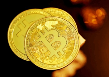 как Майкл Сейлор променял золото на биткоин