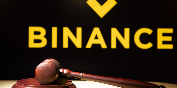 Senator Warren Demands Answers on Binance’s US Compliance Deal