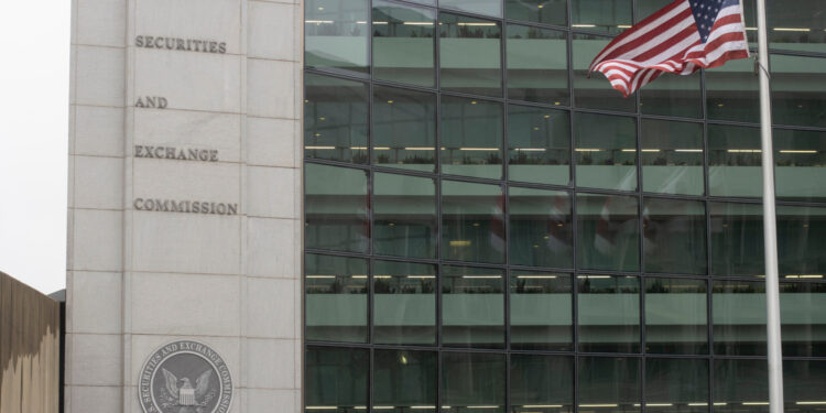 White House Signals Crypto Bill Could Pass by Year-End, Paving Way for Clear Rules