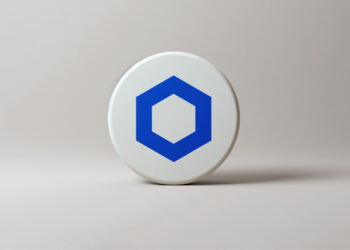 Chainlink, UBS, and Swift Pilot Bridges Banks to Blockchain with Onchain Fund Transactions