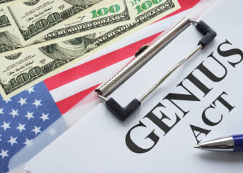 Sen. Warren Slams ‘Light-Touch’ Crypto Law, Urges Treasury to Rein In Stablecoin Risks