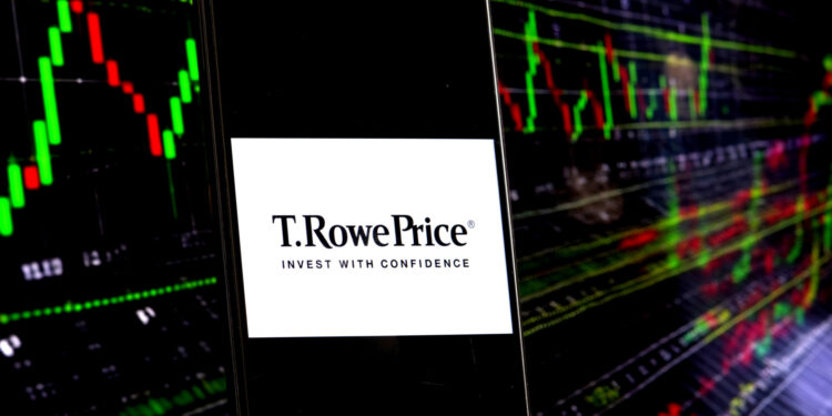 1.8 Trillion Asset Manager Gets Into Crypto Game, Following 2020 Entry In ETFs