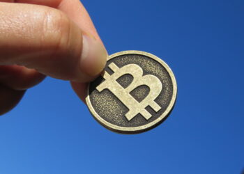 Bitcoin Faces Key Levels: $125k Resistance Vs $118k Support – Details