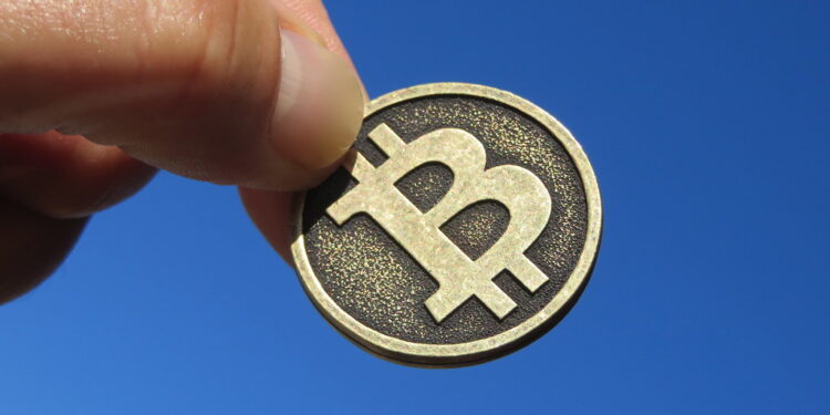 Bitcoin Faces Key Levels: $125k Resistance Vs $118k Support – Details