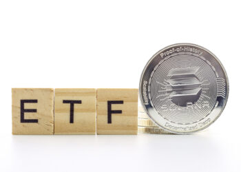 VanEck Launches Fee-Free Solana ETF as Competition Heats Up in Altcoin Funds