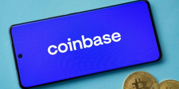 Coinbase Bitcoin Premium Hits Low Before BTC Price Bounce: Is Recovery in Sight?