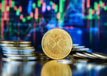 XRP Rallies, BTC with Modest Gains, as Arthur Hayes Says Bottom is In