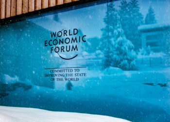 WEF President Warns of Potential AI and Crypto Bubbles Amid $500B Tech Investment Surge