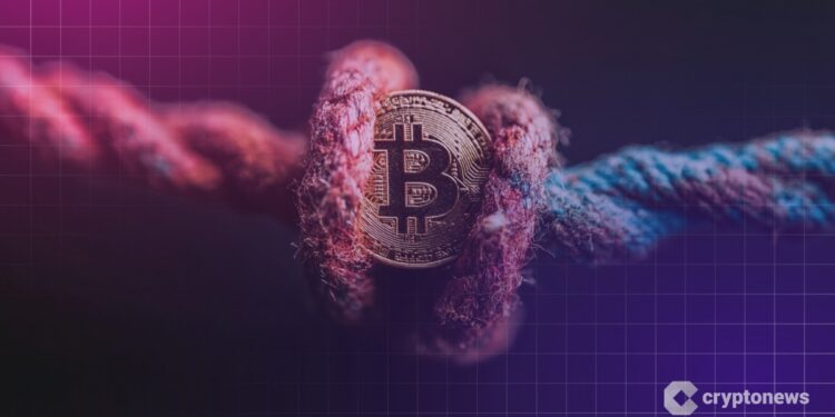 Peter Schiff Calls Saylor’s Bitcoin-Only Strategy ‘Fraud,’ Demands Live Debate