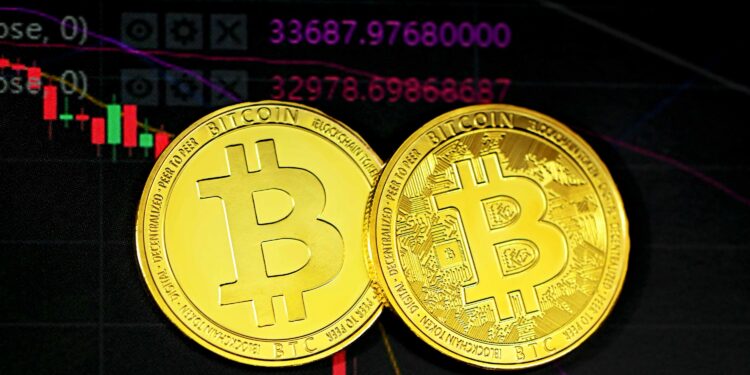 Tom Lee Breaks Down Fundstrat’s Position